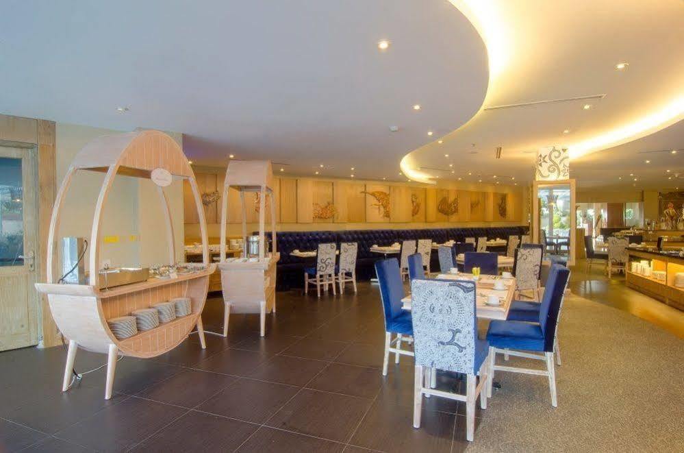 The Sunan Hotel Solo Exterior foto